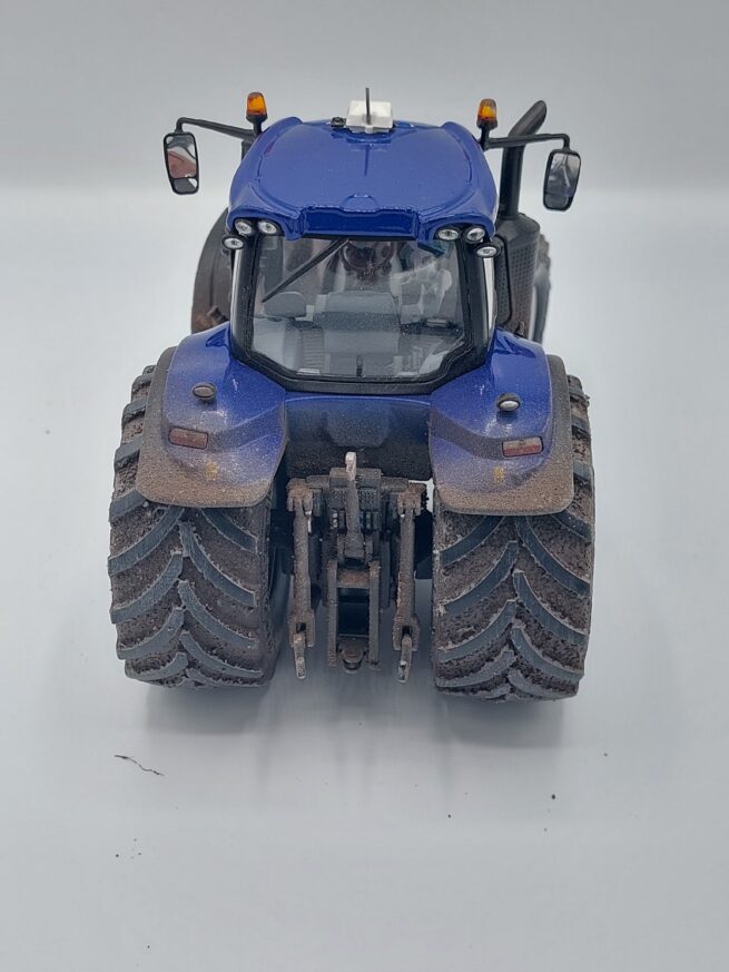 New Holland T8.435 Blue Power met Stoflook & Vredestein Banden