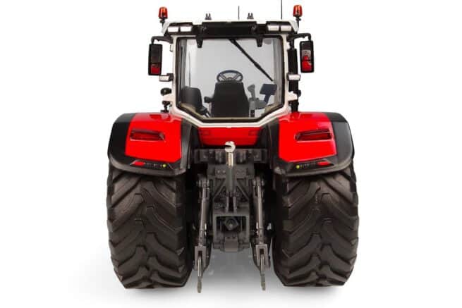 Massey Ferguson 8S.265 Dealer Editie