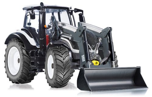 Valtra T174 met Voorlader