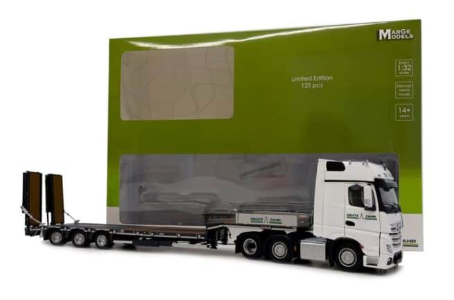 Mercedes Benz Actros 6x2 met Nooteboom Semi Dieplader (Houten platen) Deutz Editie