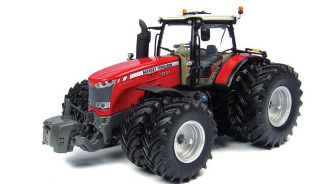 Massey Ferguson 8737 Dyna-VT met Dubbellucht