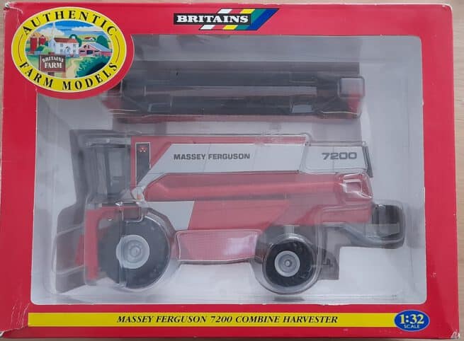 Massey Ferguson 7200 Combine