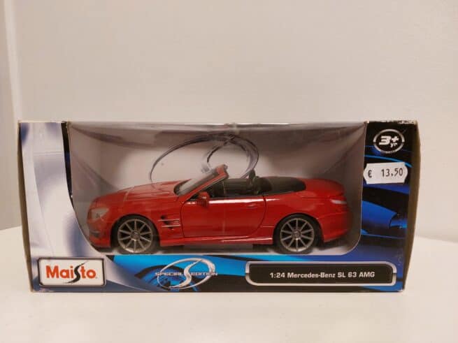 Mercedes Benz SL 63 AMG Red