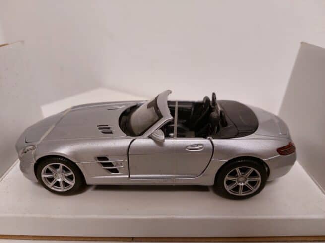 Mercedes Benz SLS AMG Roadster Silver-Gray