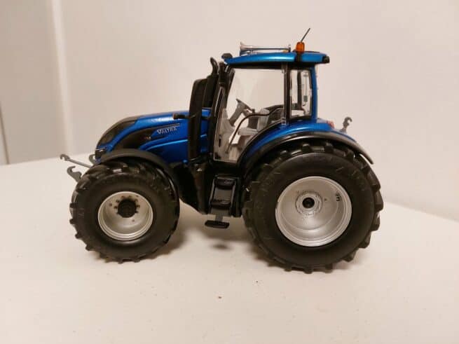 Valtra T214 (Verbouwd)