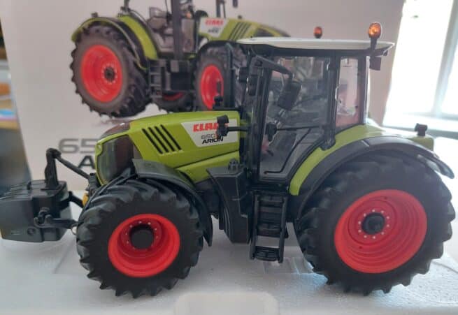 Claas Arion 650 Dealer Edition