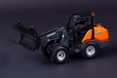 Doosan DL 80 TL Shovel met Knijpbak IMC Models