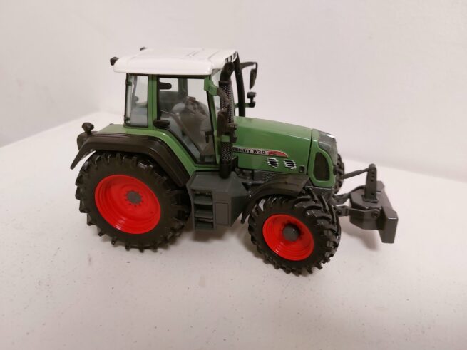 Fendt 820 Vario