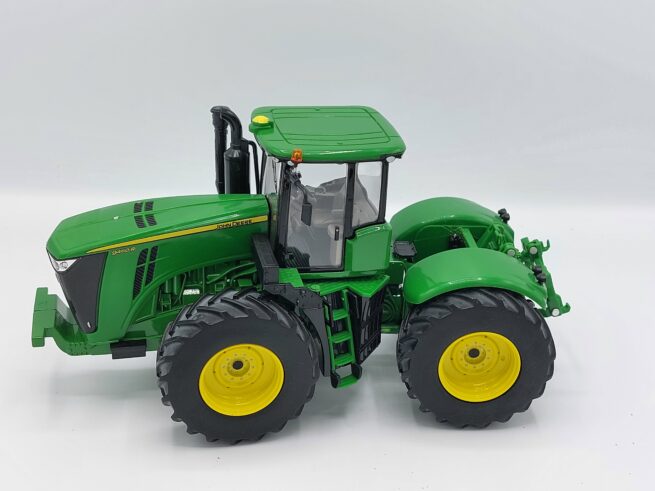 John Deere 9460R (2011) Britains 42824