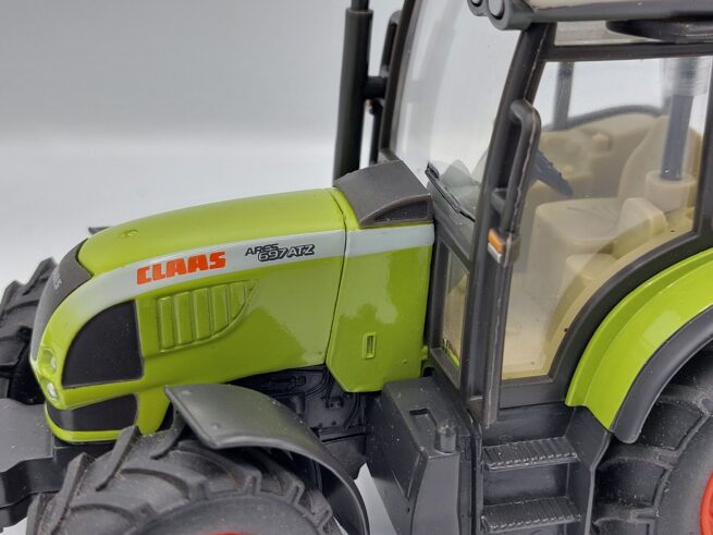 Claas Ares 697ATZ