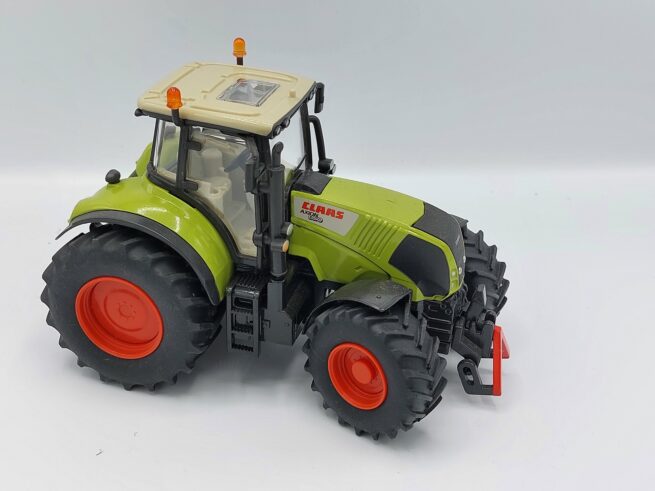 Claas Axion 850