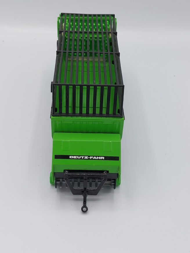 Deutz Fahr FE 570 Opraap-Doseerwagen SK3150