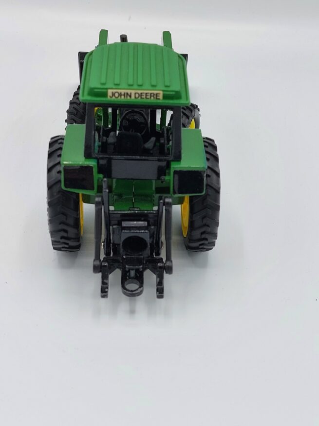 John Deere 3350 met Voorlader