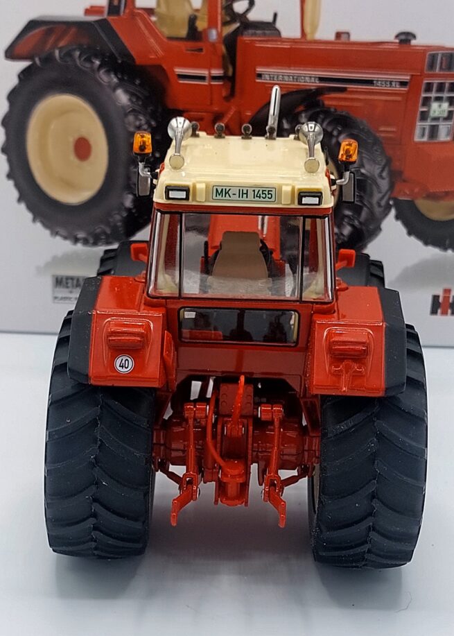 International 1455XL (Verbouwd)
