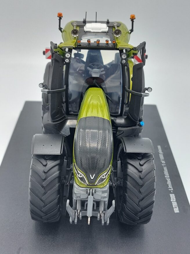Valtra Q305 Olive Green (Verbouwd)