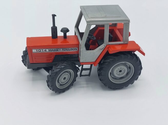 Massey Ferguson 1014