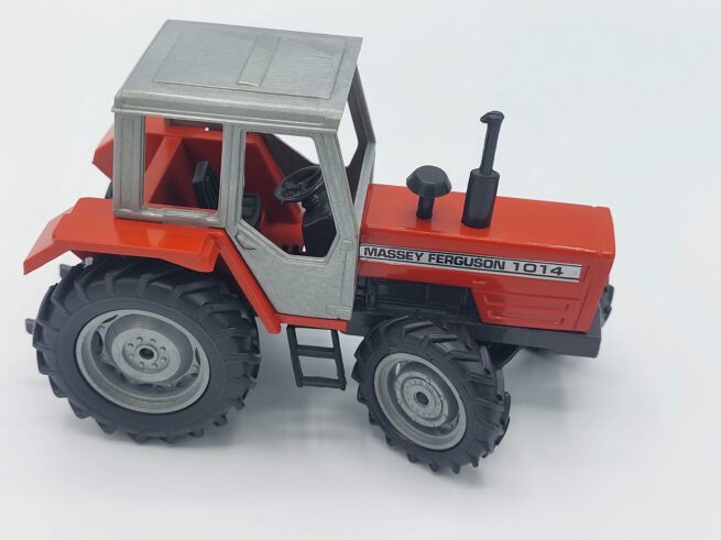 Massey Ferguson 1014