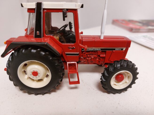 International 956 XL 4WD