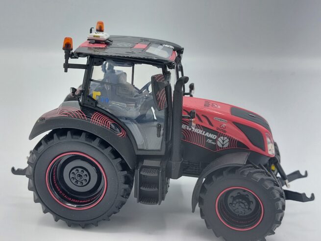 New Holland T5.140 Giro d’Italia 2022