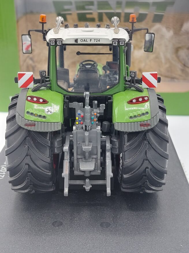 Fendt 724 Vario (2017) Nature Green (Verbouwd)