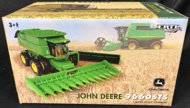 John Deere 9660STS Combine Farm Show 2006 ERTL15865A