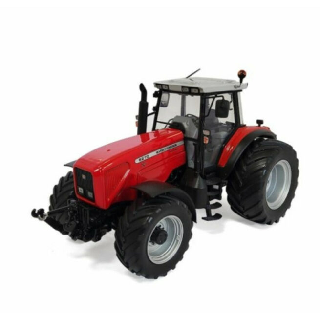 Massey Ferguson 8270 Xtra met Ballonbanden UH6425