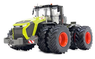 Claas Xerion 12.590 met Dubbellucht MM2327