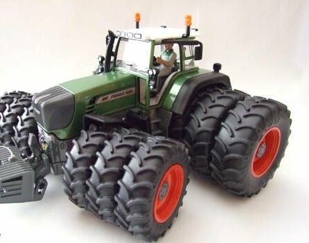 Fendt 930 Vario met Triple Banden SK3259