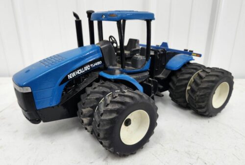 New Holland TJ450 Scale Models