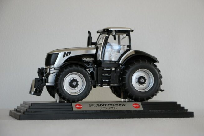 JCB 8250 Edition 2009 SK4484