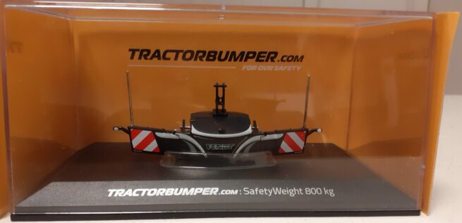 Tractorbumper Safety Weight 800 Kg Zwart (Fendt Logo)